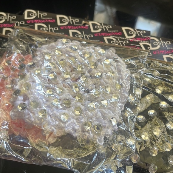 Dasha Designs - 3 pack Rhinestone (Crystal) crocheted bun covers - ballet dancer - Picture 13 of 14